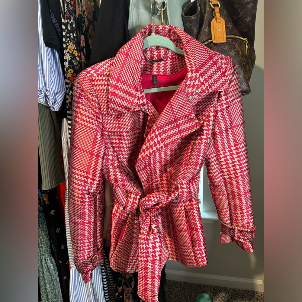 Pink houndstooth jacket with belt